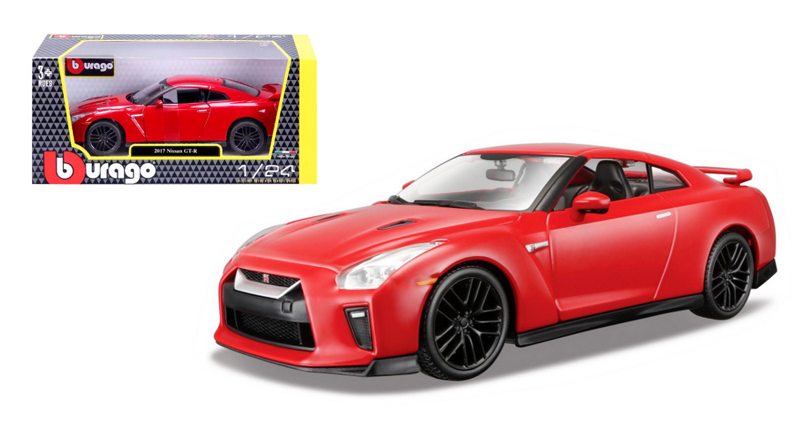 Nissan GT-R 2017 czerwony