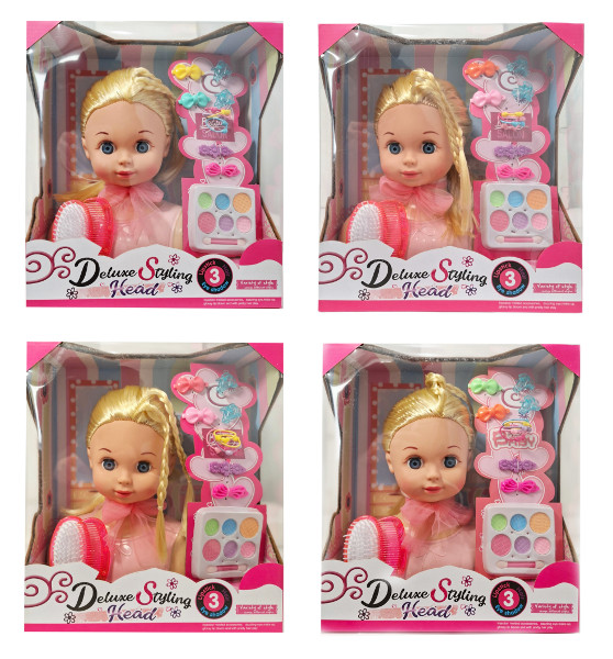 Głowa do stylizacji z kosmetykami do makijażu i innymi akcesoriami